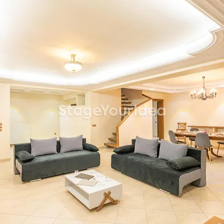 Luxury Appartment, Only 7 Minutes From Thessaloniki Airport And 15 Minutes From Center ,for 8-23 People Also For Gatherings And Parties *