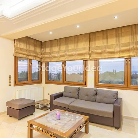 Luxury Appartment, Only 7 Minutes From Thessaloniki Airport And 15 Minutes From Center ,for 8-23 People Also For Gatherings And Parties * Neon Rysion