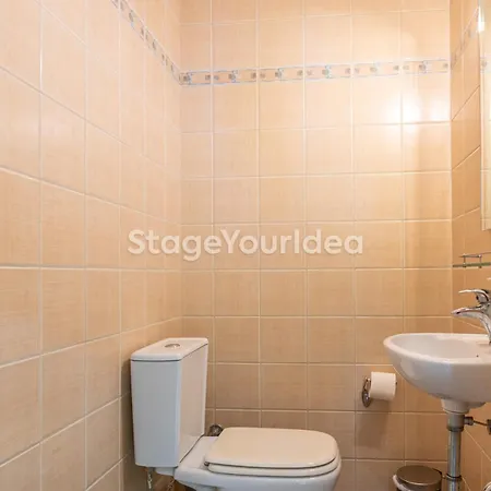 Luxury Appartment, Only 7 Minutes From Thessaloniki Airport And 15 Minutes From Center ,for 8-23 People Also For Gatherings And Parties Apartment Neon Rysion