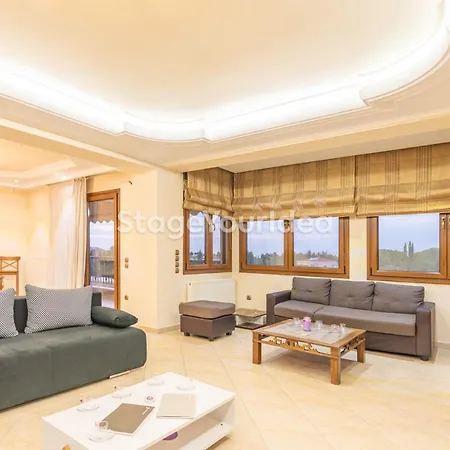 Luxury Appartment, Only 7 Minutes From Thessaloniki Airport And 15 Minutes From Center ,for 8-23 People Also For Gatherings And Parties *