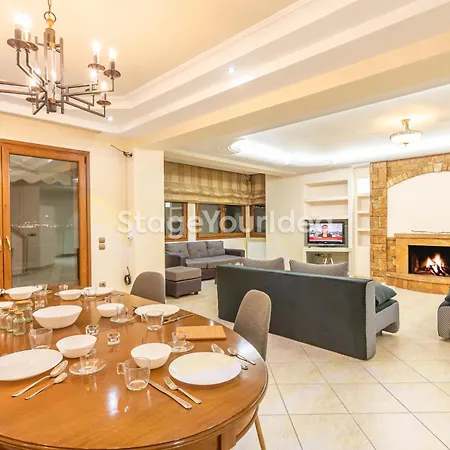 Luxury Appartment, Only 7 Minutes From Thessaloniki Airport And 15 Minutes From Center ,for 8-23 People Also For Gatherings And Parties Apartment Neon Rysion
