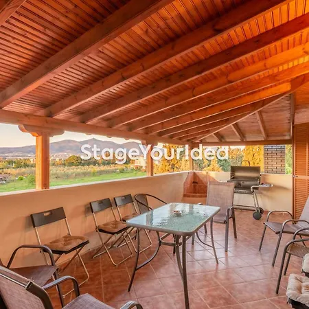 Luxury Appartment, Only 7 Minutes From Thessaloniki Airport And 15 Minutes From Center ,for 8-23 People Also For Gatherings And Parties *