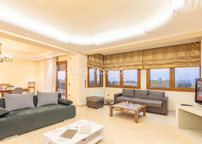 Luxury Appartment, Only 7 Minutes From Thessaloniki Airport And 15 Minutes From Center ,for 8-23 People Also For Gatherings And Parties *