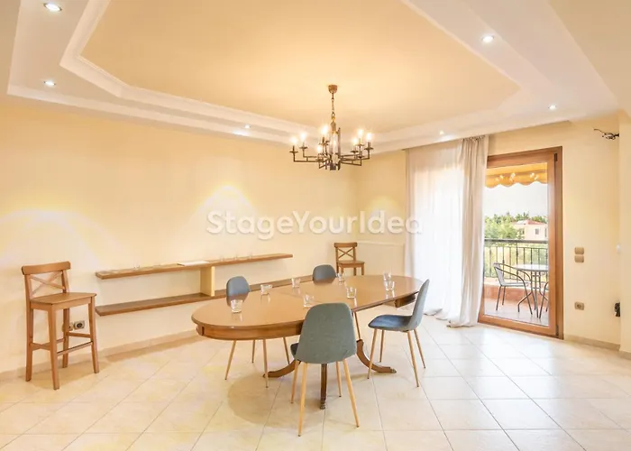 Luxury Appartment, Only 7 Minutes From Thessaloniki Airport And 15 Minutes From Center ,for 8-23 People Also For Gatherings And Parties Apartman *