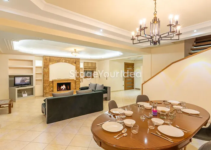 Luxury Appartment, Only 7 Minutes From Thessaloniki Airport And 15 Minutes From Center ,for 8-23 People Also For Gatherings And Parties