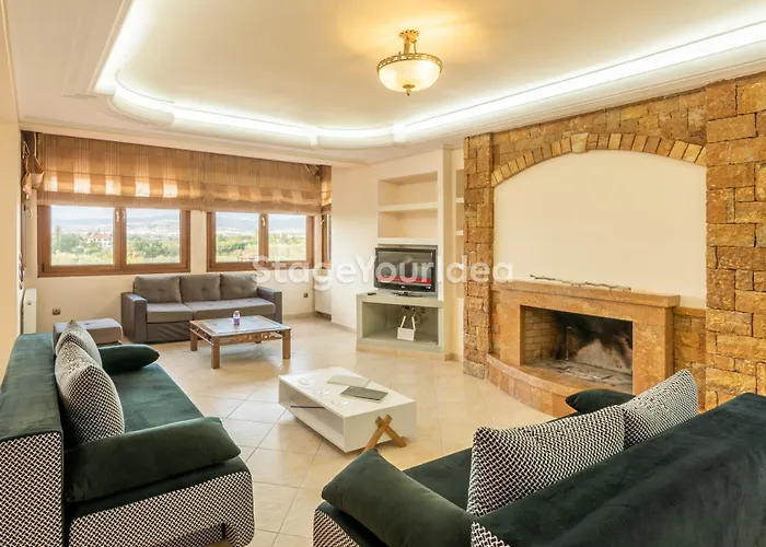 Luxury Appartment, Only 7 Minutes From Thessaloniki Airport And 15 Minutes From Center ,for 8-23 People Also For Gatherings And Parties * Néon Rýsion