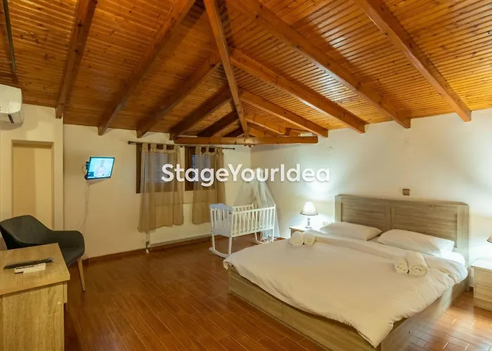 Apartman Luxury Appartment, Only 7 Minutes From Thessaloniki Airport And 15 Minutes From Center ,for 8-23 People Also For Gatherings And Parties